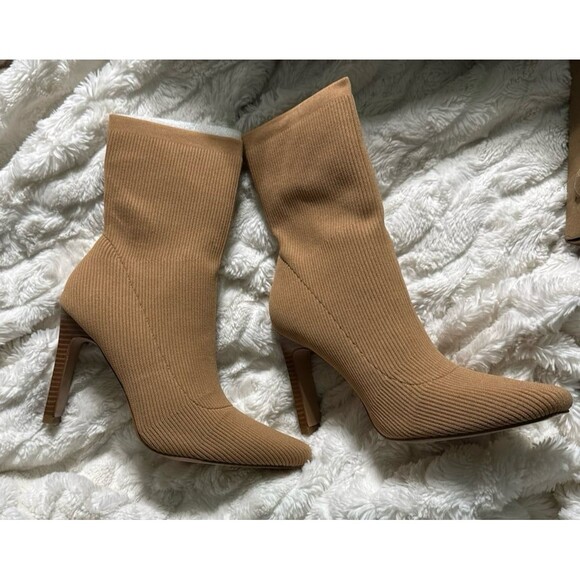 JOURNEE COLLECTION Tan Elissa Pull-On Slim Stack Heel Sock Boots - Picture 11 of 12